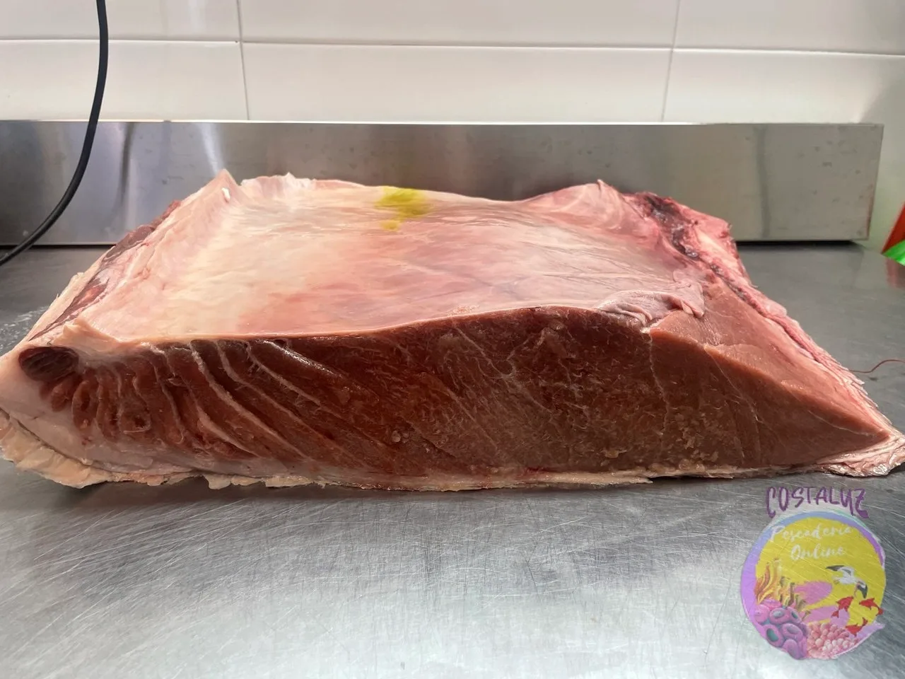 Atún rojo almadraba: ventresca fresca 1kg — foto 2 de 8